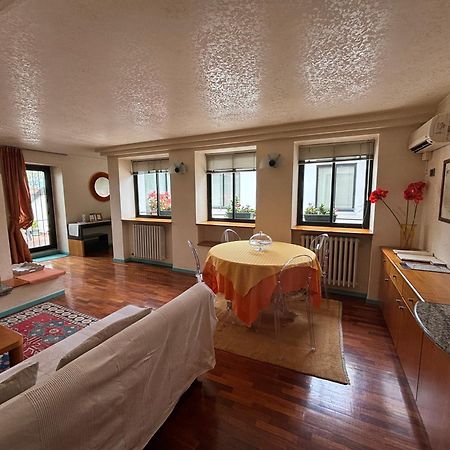 Attico Di Charme Bed & Breakfast Verona Exterior photo